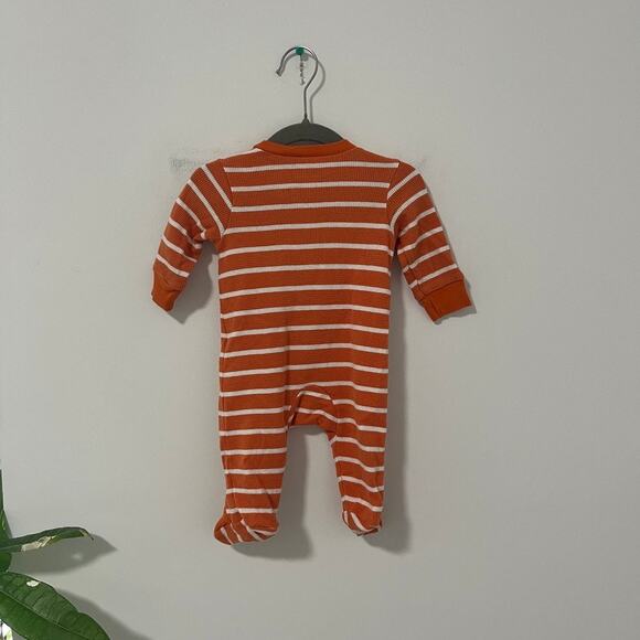 Carter's Pumpkin Halloween Waffle Knit Pajama Onesie Size 3 Months - Picture 5 of 5
